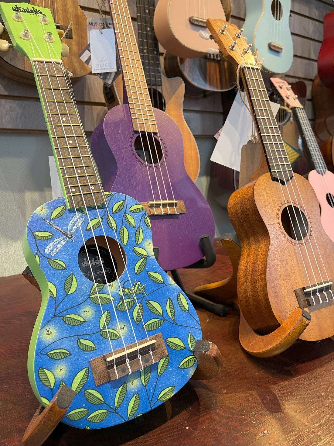  UKULELE