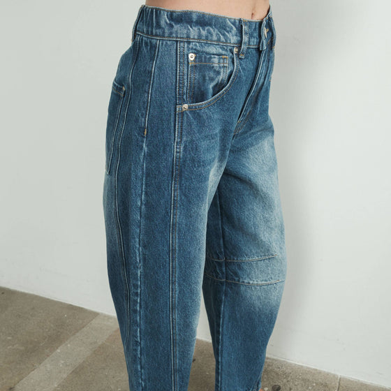 Barrel Jeans