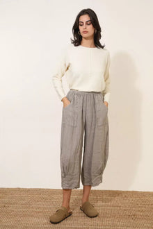  Our Favorite Linen Pants