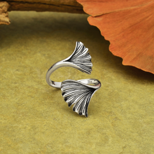  Ginkgo Leaf Ring